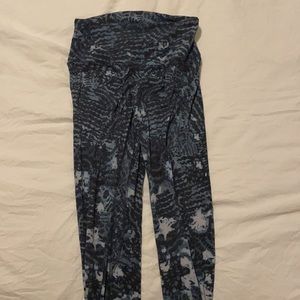 Lululemon Align size 6 blue pattern leggings